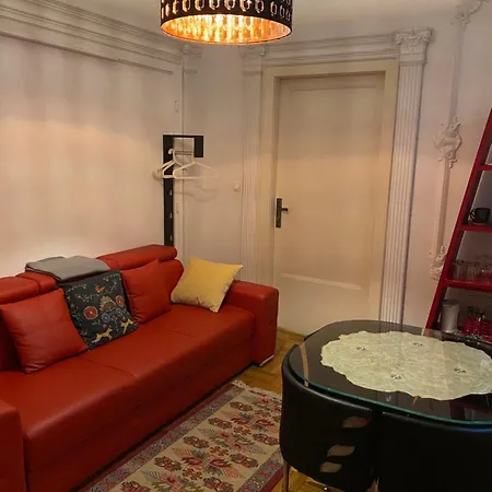 & Next Danube Promenade * Βουδαπέστη